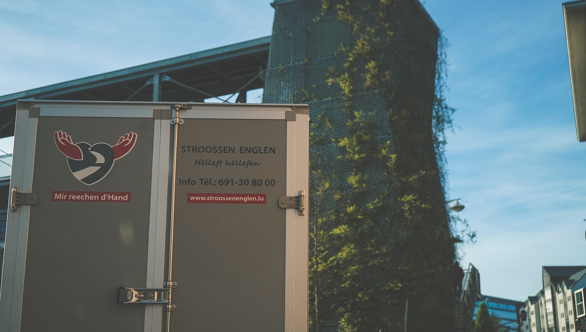 Stroossen Englen Eis Aarbecht a Biller 1